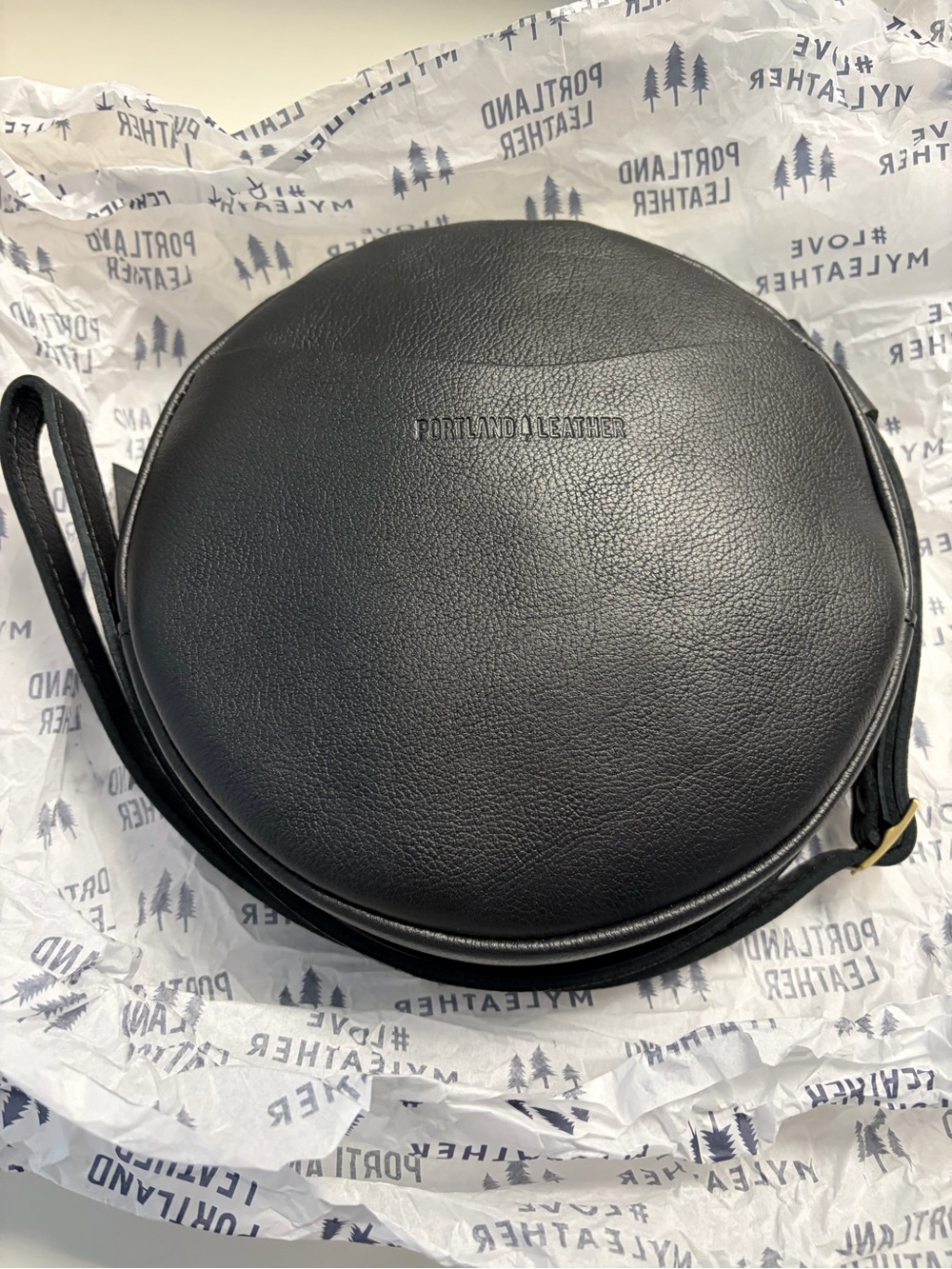 Portland Leather Round Large Crossbody Bag - Picture 11 of 13